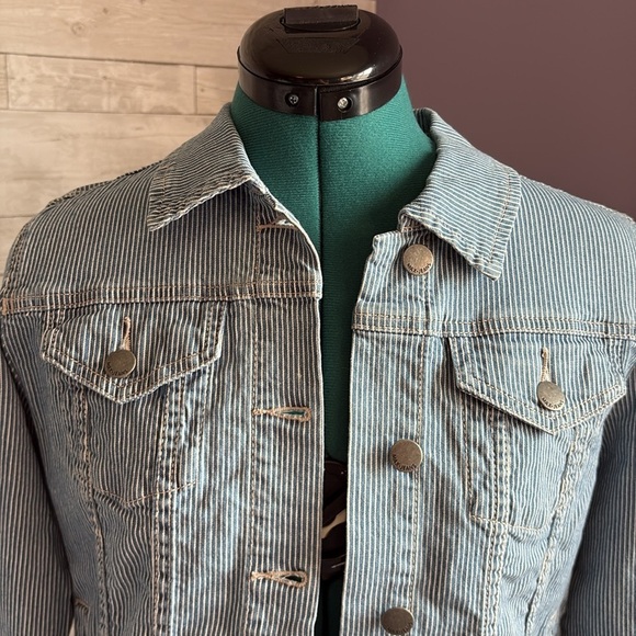 MAX JEANS Blue & White Striped Jean Jacket - Picture 2 of 9